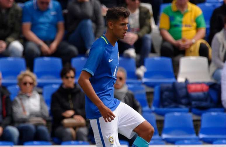 Zagueiro Fasson é um dos destaques da equipe sub-20 do São Paulo e terá chance na Seleção (Foto: Divulgação)