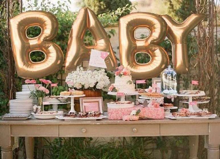 1. Decoração de chá de bebê ao ar livre – Foto: Baby Shower Ideas