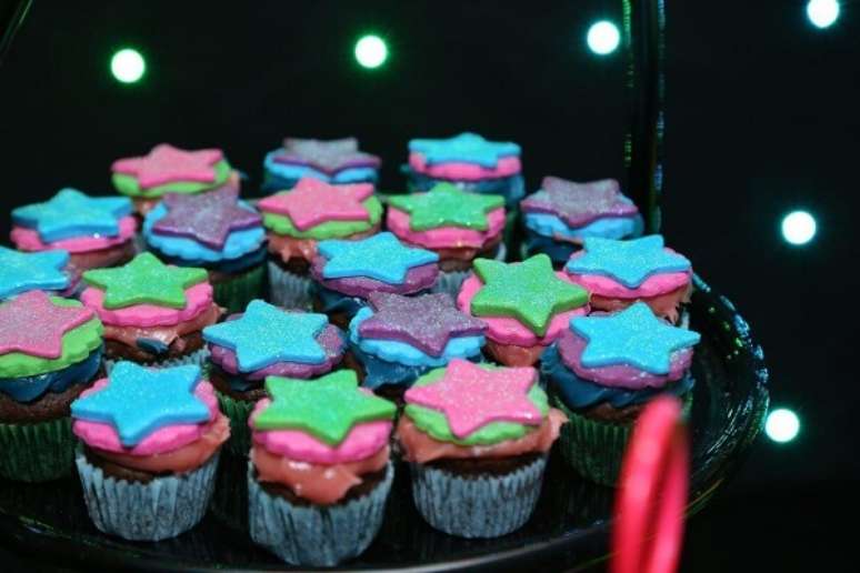 89. Decore os cupcakes de forma criativa. Fonte: Pinterest