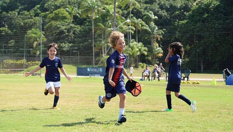 Escolinhas do PSG no Brasil têm 4 mil alunos
