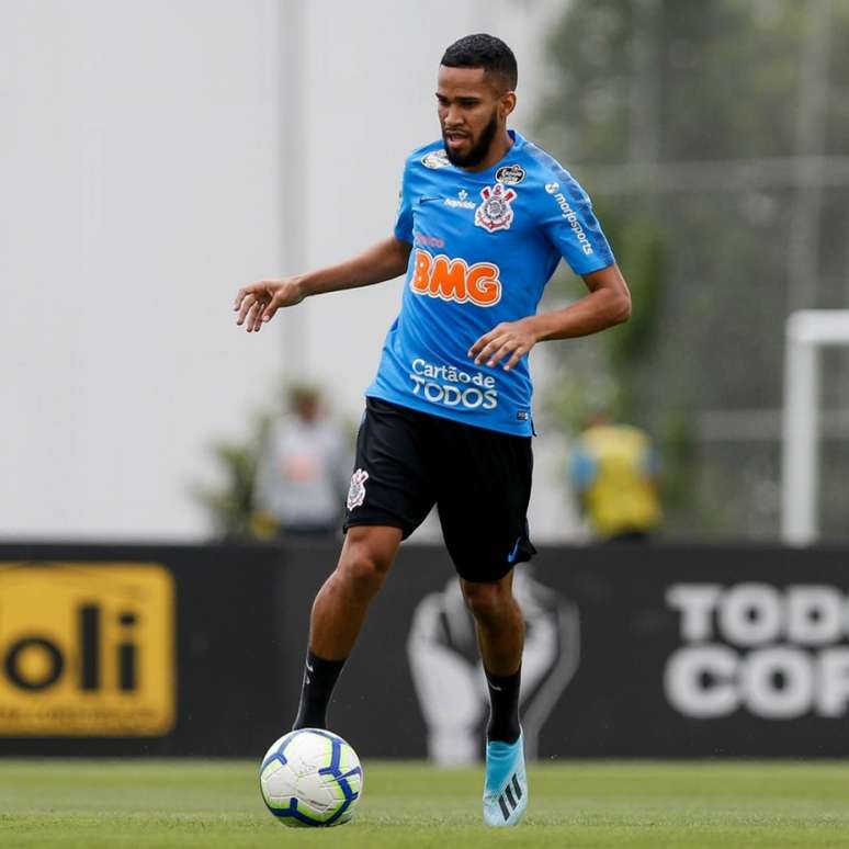 Everaldo foi contratado pelo Corinthians em maio desta temporada (@marcogalvaofoto)