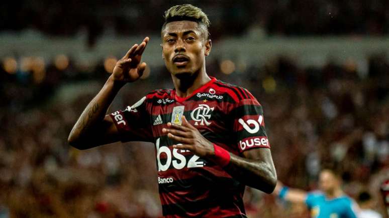 Bruno Henrique fez três contra o Ceará e encostou no artilheiro Gabigol (Foto: Marcelo Cortes/Flamengo)