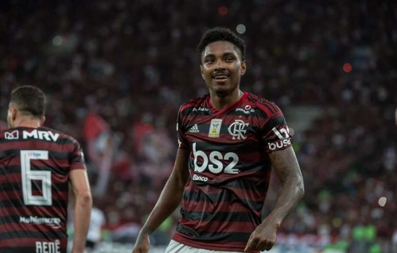 Vitinho marcou o seu nono gol na temporada (Foto: Marcelo Cortes / Flamengo)