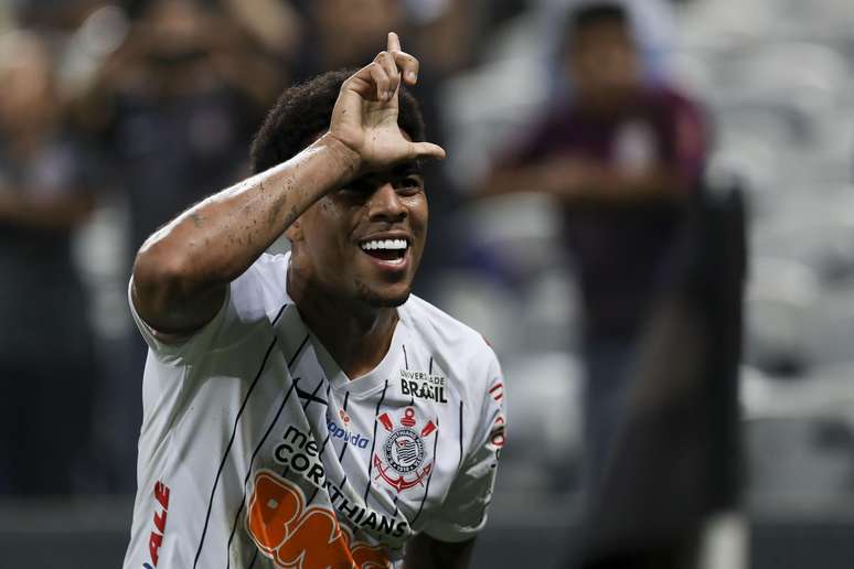 Gustagol abriu o placar para o Corinthians.