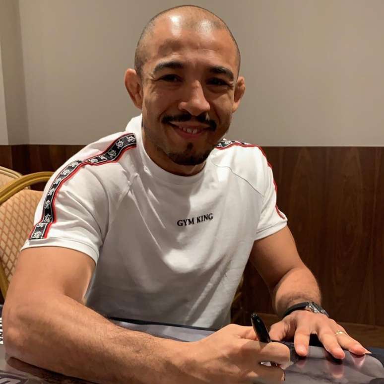 Ex-campeão, José Aldo fará sua estreia na divisão dos galos diante de Marlon Moraes(Foto: Divulgação/ Instagram)