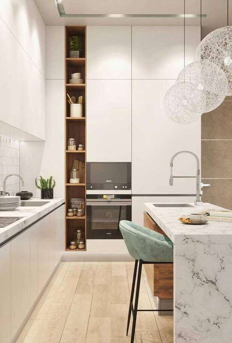 37. Decora&ccedil;&atilde;o arm&aacute;rio de cozinha com banqueta de veludo azul &ndash; Projeto: Revista VD