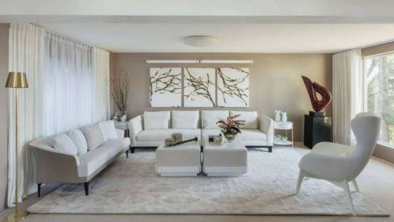 6. Decora&ccedil;&atilde;o de sala de estar em cores neutras &ndash; Projeto: Paula Schwartz