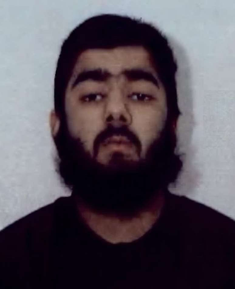 Identificado como Usman Khan, de 28 anos, o autor do ataque era um ex-prisioneiro condenado por crimes de terrorismo em 2012