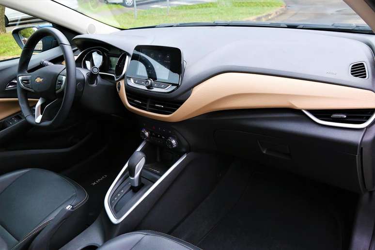 Interior do novo Chevrolet Onix Premier II. 