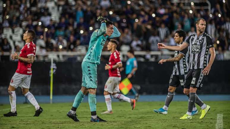 Gatito falha feio e Botafogo perde em casa (Maga Jr/Ofotografico/Lancepress!)