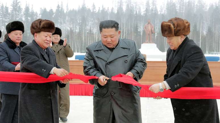 Kim Jong-un durante a cerim&ocirc;nia de abertura de Samjiyon