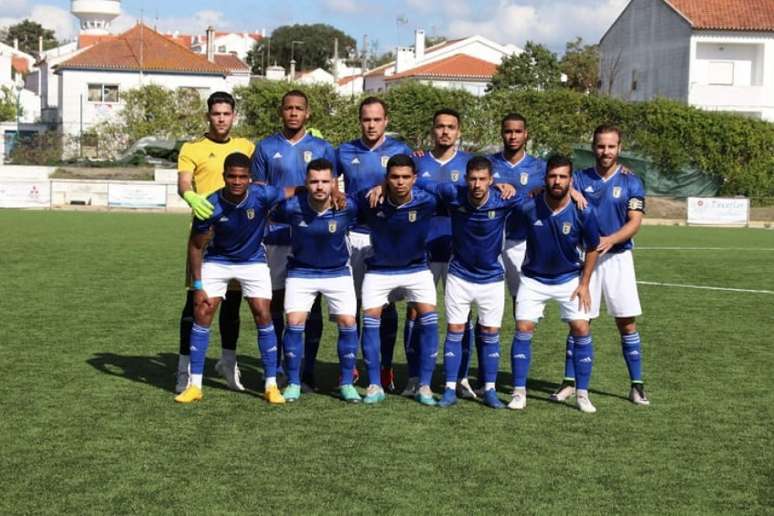 União de Almeirim tem 12 vitórias em 12 jogos na Quarta Divisão do futebol português (Foto: Divulgação)