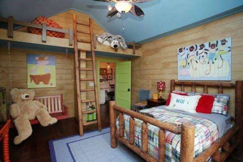 50. Quarto rústico infantil com móveis e objetos decorativos de madeira. Fonte: Pinterest