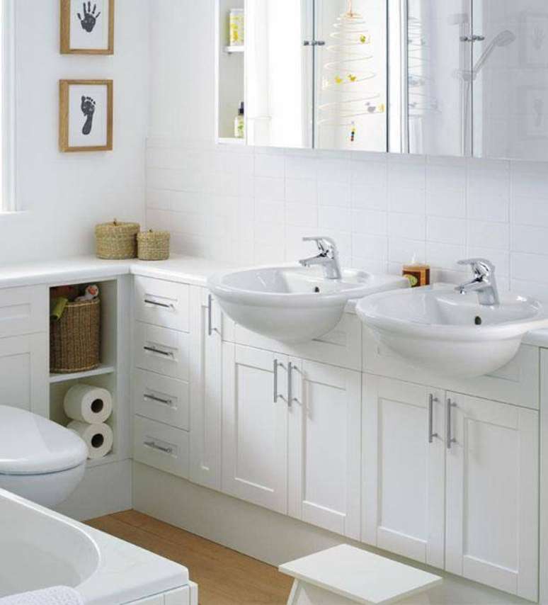 15. A torneira para pia de banheiro &eacute; um item funcional. Foto: Revista Viva Decora.