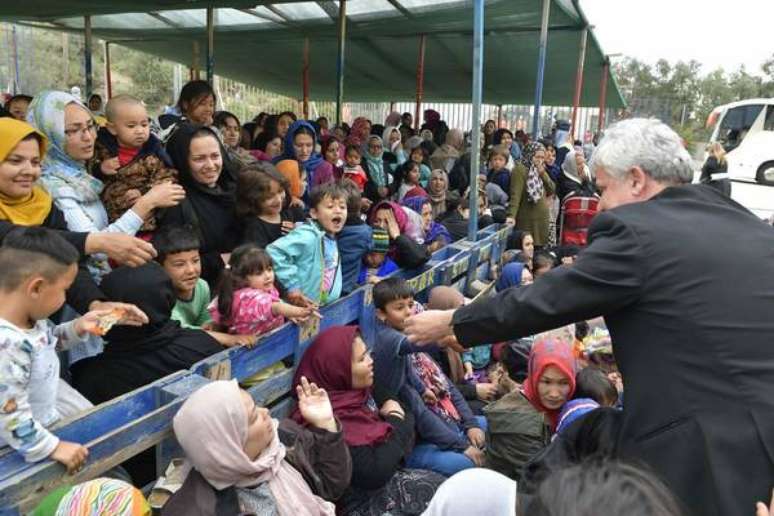 'Esmoleiro' do Papa apela para conventos abrigarem refugiados