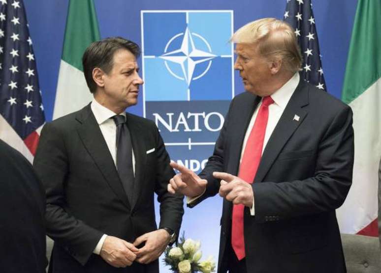 Às margens da OTAN, premier italiano discute 5G com Trump
