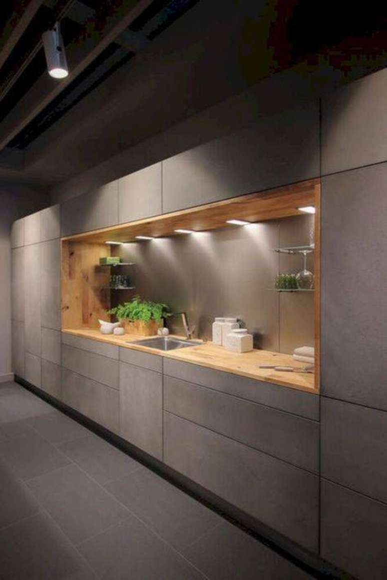 14. A cozinha cinza pode ser feita de muitas formas. Foto: Casa Très Chic