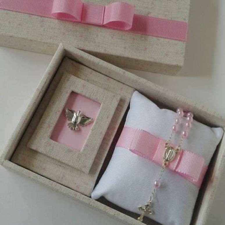 34. Lembrancinha de batizado com mini ter&ccedil;o &ndash; Via: Pinterest