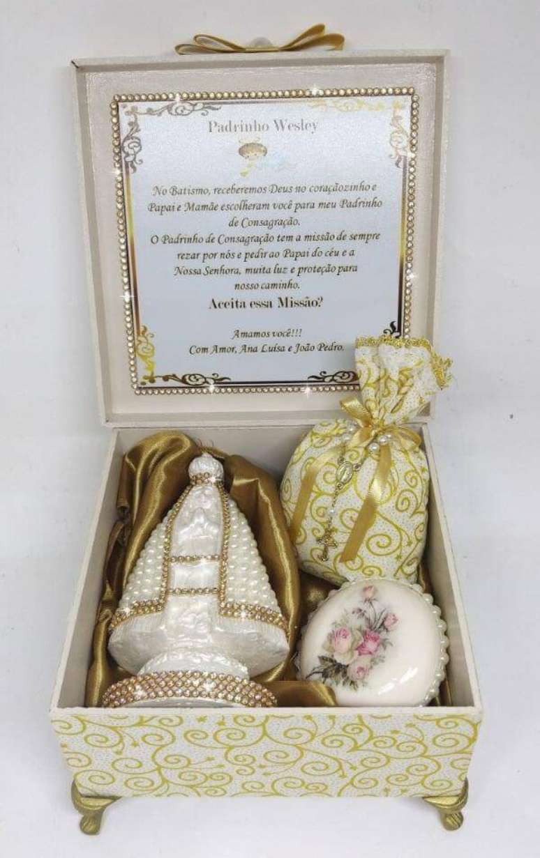 75. Capriche na lembrancinha de batizado para padrinhos &ndash; Via: Pinterest