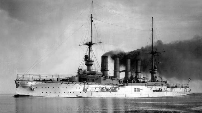 O SMS Scharnhorst foi o carro-chefe da esquadra da Ásia Oriental, a única formação naval permanente da Alemanha