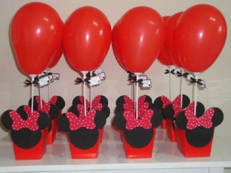 64 – Decoração simples para festa da Minnie. Fonte: Pinterest