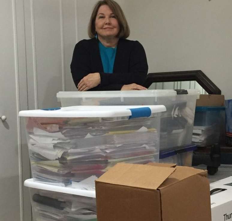 Janet Ray reuniu durante 18 anos recortes de jornais, mapas, depoimentos e documentos em busca de pistas