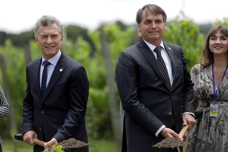 Presidentes Mauricio Macri, da Argentina, e Jair Bolsonaro participam de cerimônia em vinhedo em Bento Gonçalves
05/12/2019
REUTERS/Ueslei Marcelino