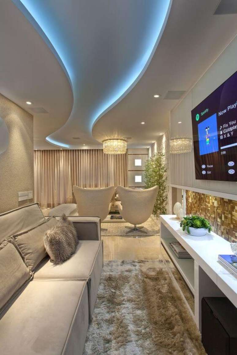 76. Rebaixamento de gesso com led. Via: Iara Kilaris