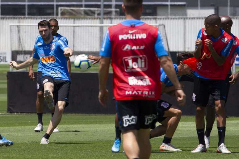 Jogadores do Corinthians fizeram um rachão na manhã deste sábado (Daniel Augusto Jr./Agência Corinthians)