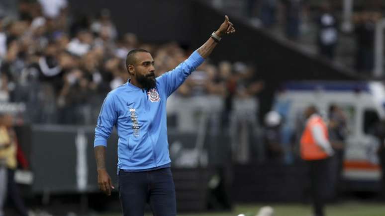 Dyego Coelho se despede do time profissional do Corinthians neste domingo. Semana que vem, o treinador volta para as categorias de base (Marco Galvão/Fotoarena/Lancepress!)