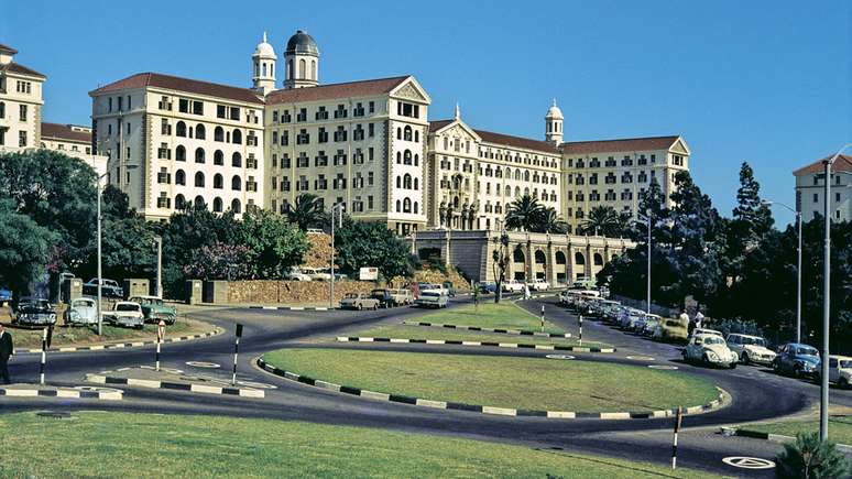 O hospital Groote Schuur em Cape Town, na África do Sul, em 1969