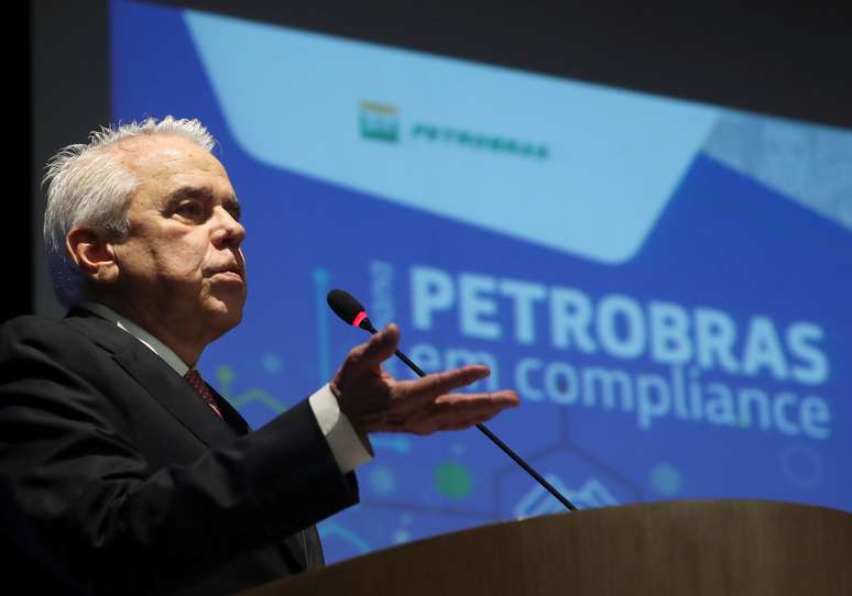 Roberto Castello Branco, CEO da Petrobras, discursa durante evento da empresa no Rio de Janeiro 
09/12/2019
REUTERS/Sergio Moraes