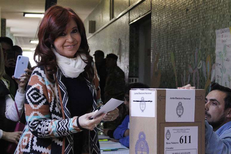 Cristina Kirchner ao votar, em 27 de outubro de 2019; ela apareceu pouco durante a campanha eleitoral