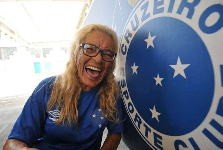 Dona Salomé, torcedora símbolo do Cruzeiro