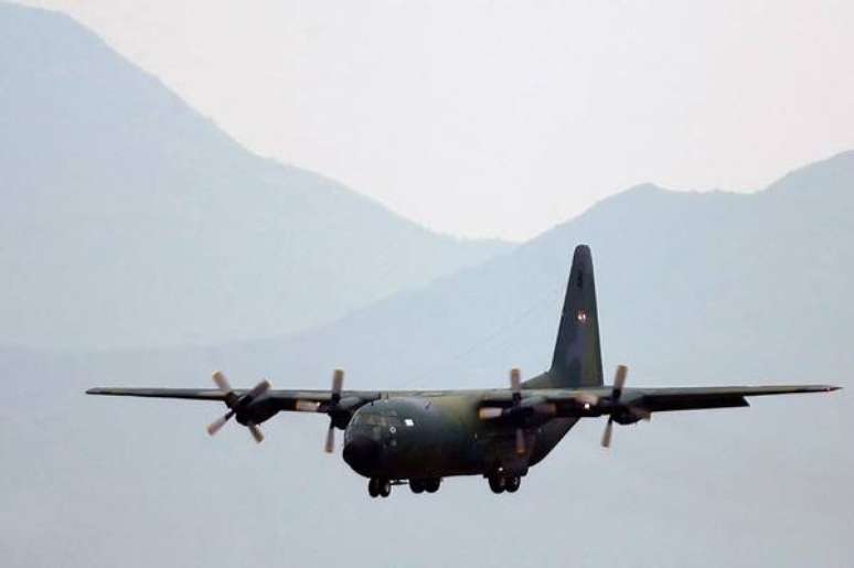 Avião da Força Aérea do Chile desaparece com 38 pessoas