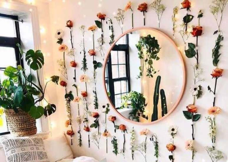 6. Decoração com flores artificias em casa – Via: Dose de Ilusão