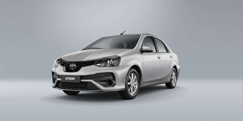 Toyota Etios Sedã: agora com Kit GNV certificado.