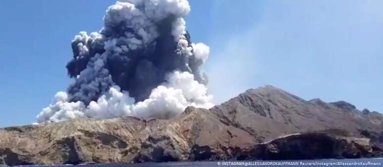 Erupção do vulcão Whakaari, na Nova Zelândia, deixou ao menos seis mortos e nove desaparecidos
