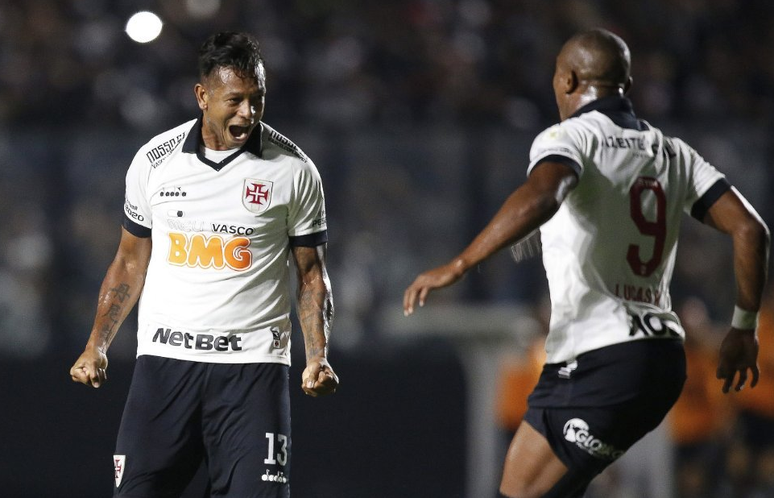 Guarín fez o gol do Vasco na derrota para o Grêmio (Foto: Carlos Gregório Jr/CRVG)