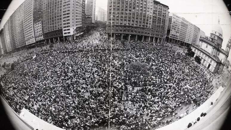 A manifestação histórica no Centro do Rio que ficou conhecida como a Passeata dos Cem Mil, em junho de 1968