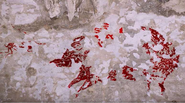 'Já vimos centenas de artes rupestres nessa região — mas nunca vimos nada parecido com uma cena de caça', diz arqueólogo