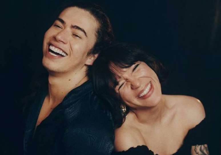 Whindersson Nunes e Priscila Alc&acirc;ntara lan&ccedil;am m&uacute;sica 'Girassol', uma homenagem a Gabriel Diniz