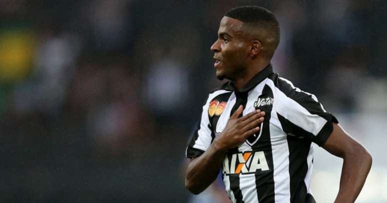 Ezequiel em ação pelo Botafogo (Foto: Vitor Silva/SSPress/Botafogo)