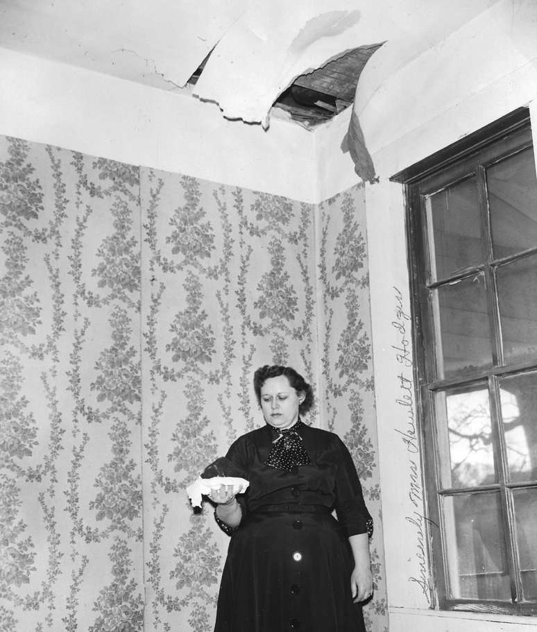 Ann Hodges foi atingida por meteorito que passou pelo teto de sua casa, em 1954