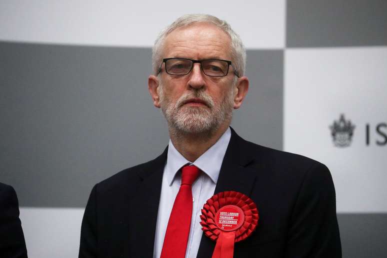 Líder trabalhista britânico, Jeremy Corbyn, aguarda resultados das eleições gerais do Reino Unido
13/12/2019
REUTERS/Hannah McKay