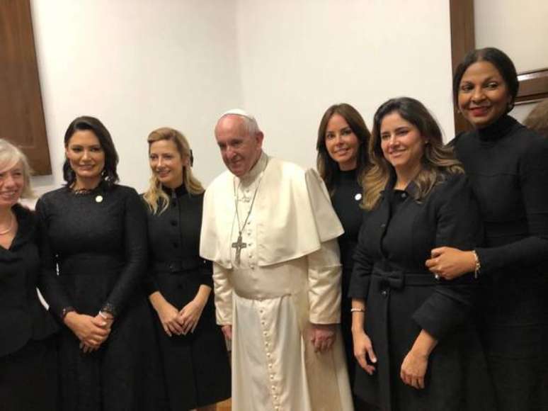 Papa Francisco recebe primeiras-damas latino-americanas