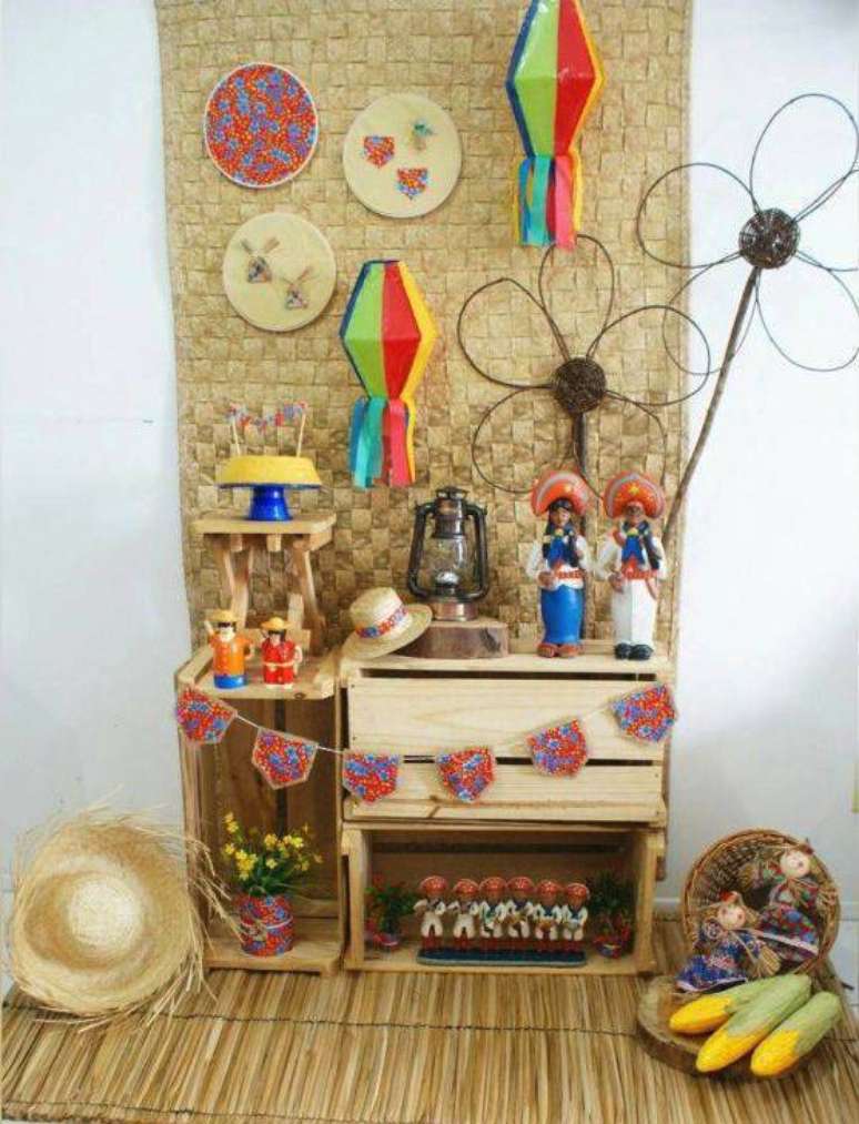 5. Festa junina em casa com bal&otilde;es coloridos &ndash; Via: Tua Casa