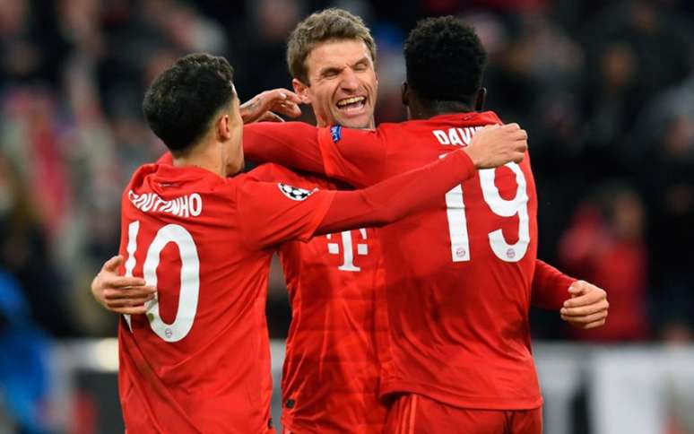 Em parceria com a love.fútbol, o Bayern fará ação em comunidade paulista (Foto: CHRISTOF STACHE / AFP)