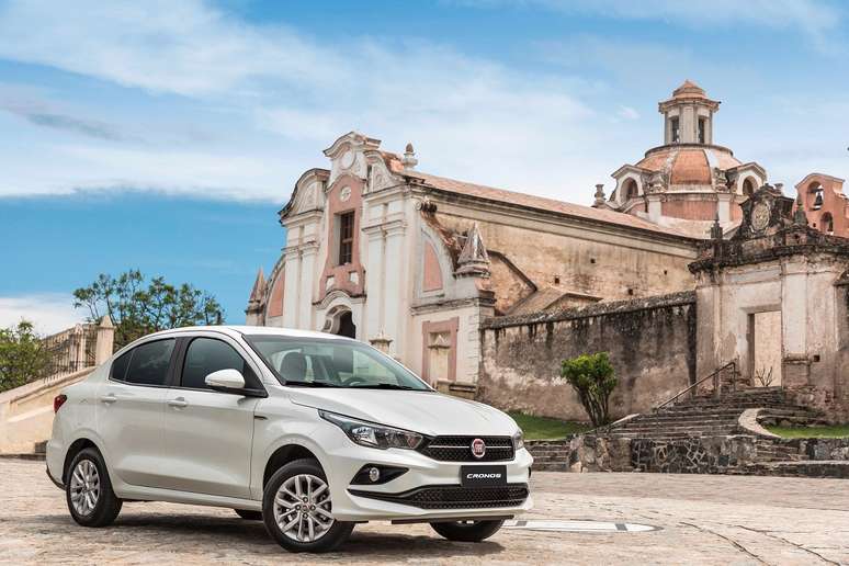 O Fiat Cronos tem três versões 1.3: esta (Drive manual) é a melhor.