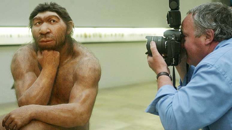 Humanos modernos têm traços mais 'delicados' que os dos neandertais